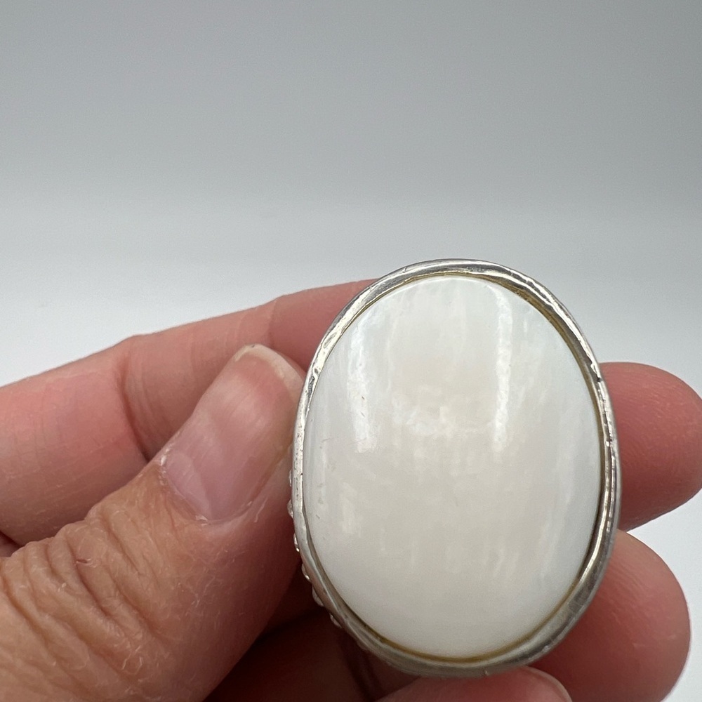 Silver Tone Cocktail Ring with Faux Mother-of-Pearl Oval & Rhinestones‎
